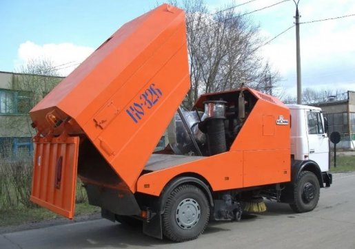 Вакуумная подметально-уборочная машина Услуги подметальной машины КО-326 для уборки улиц взять в аренду, заказать, цены, услуги - Владивосток