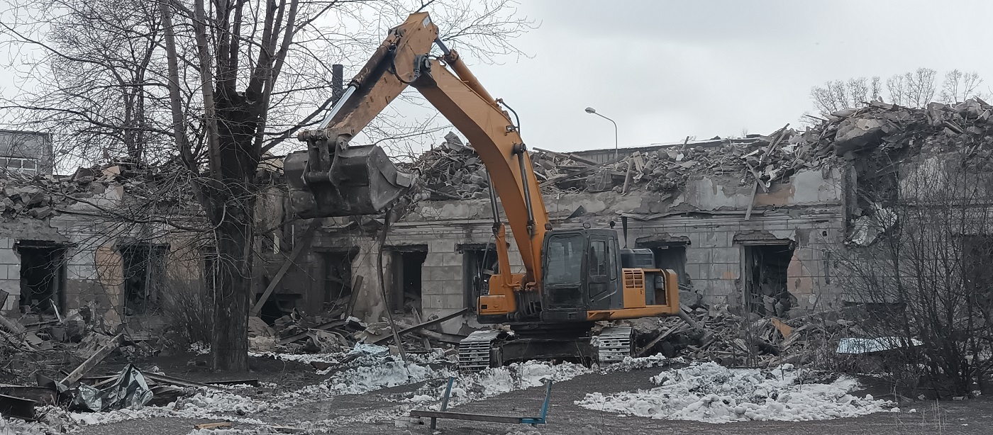 Демонтажные работы, услуги спецтехники в Лесозаводске