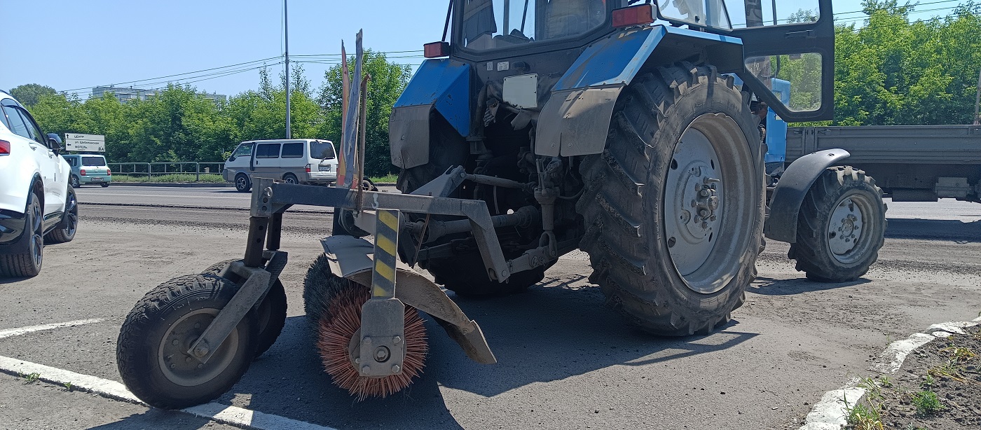 СПЕЦЗАКАЗ | Аренда и услуги дорожной щетки в Славянке в Приморском крае