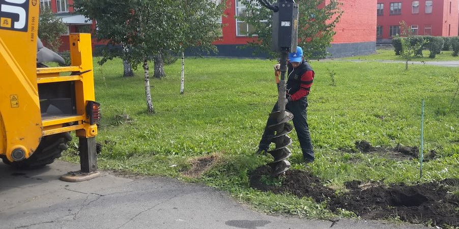 Услуги по бурению грунта под столбы и фундамент в Приморском крае